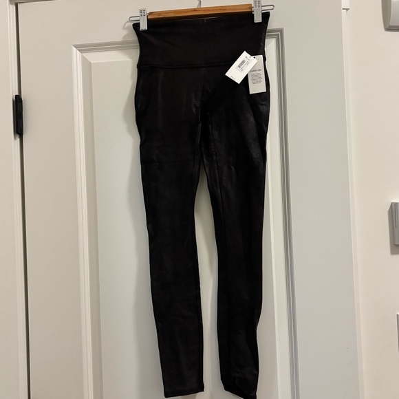 SPANX Pants - BNWT SPANX Fleeced Lined Faux Leather Black Leggings S Petite